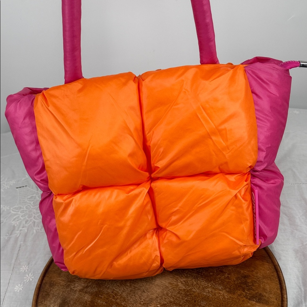 Amika Tote Bag Limited Edition Quilted Puffer Pink Orange Hair Care Top Handle